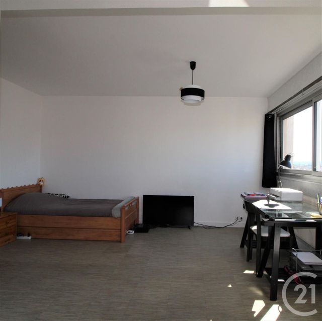 Afficher la photo en grand Appartement F1 à vendre - 1 pièce - 35.0 m2 - ROUEN - 76 - HAUTE-NORMANDIE - Century 21 Harmony
