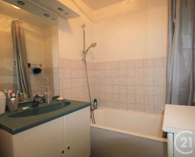 Afficher la photo en grand Appartement F1 à vendre - 1 pièce - 35.0 m2 - ROUEN - 76 - HAUTE-NORMANDIE - Century 21 Harmony