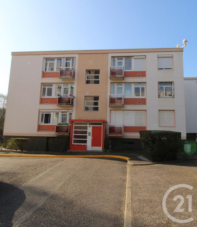 Afficher la photo en grand Appartement F4 à vendre - 4 pièces - 68.98 m2 - ST AUBIN LES ELBEUF - 76 - HAUTE-NORMANDIE - Century 21 Harmony