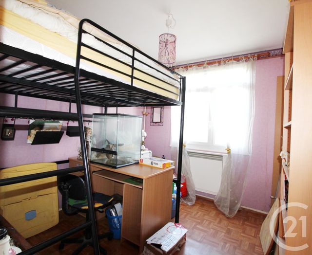 Afficher la photo en grand Appartement F4 à vendre - 4 pièces - 68.98 m2 - ST AUBIN LES ELBEUF - 76 - HAUTE-NORMANDIE - Century 21 Harmony