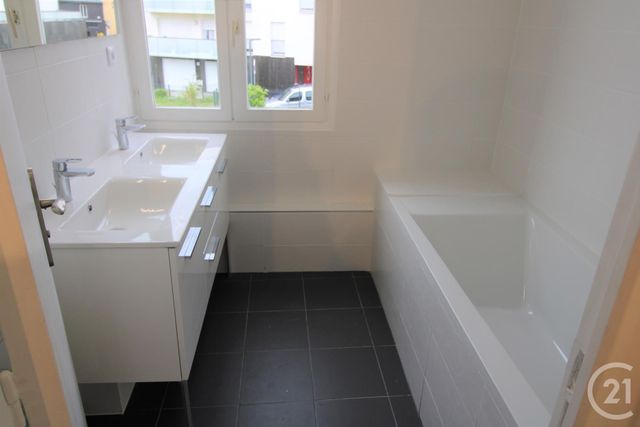 Afficher la photo en grand maison à vendre - 5 pièces - 93.4 m2 - SOTTEVILLE LES ROUEN - 76 - HAUTE-NORMANDIE - Century 21 Harmony