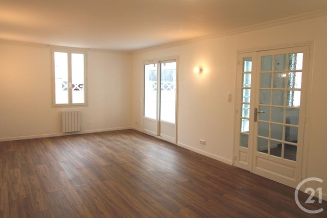 Afficher la photo en grand maison à vendre - 5 pièces - 93.4 m2 - SOTTEVILLE LES ROUEN - 76 - HAUTE-NORMANDIE - Century 21 Harmony