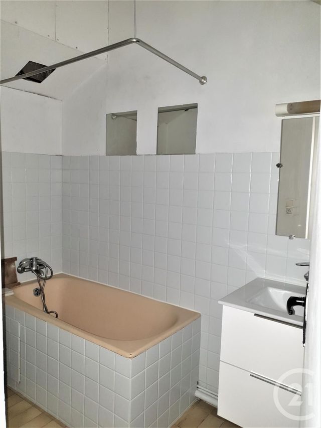 Afficher la photo en grand Appartement F1 à louer - 1 pièce - 27.0 m2 - ROUEN - 76 - HAUTE-NORMANDIE - Century 21 Harmony