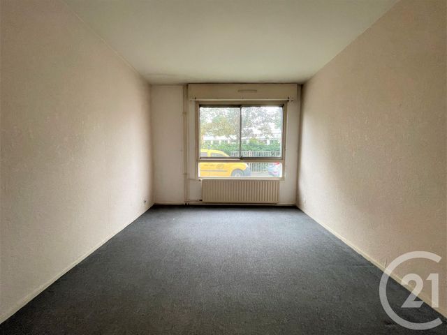 Afficher la photo en grand Appartement F2 à louer - 2 pièces - 57.0 m2 - LE PETIT QUEVILLY - 76 - HAUTE-NORMANDIE - Century 21 Harmony