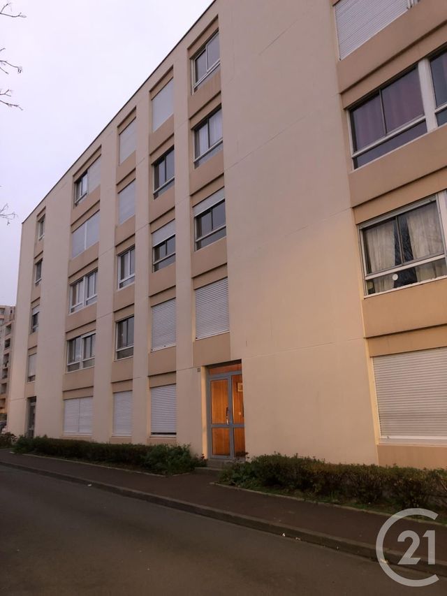 Afficher la photo en grand Appartement F2 à louer - 2 pièces - 57.0 m2 - LE PETIT QUEVILLY - 76 - HAUTE-NORMANDIE - Century 21 Harmony