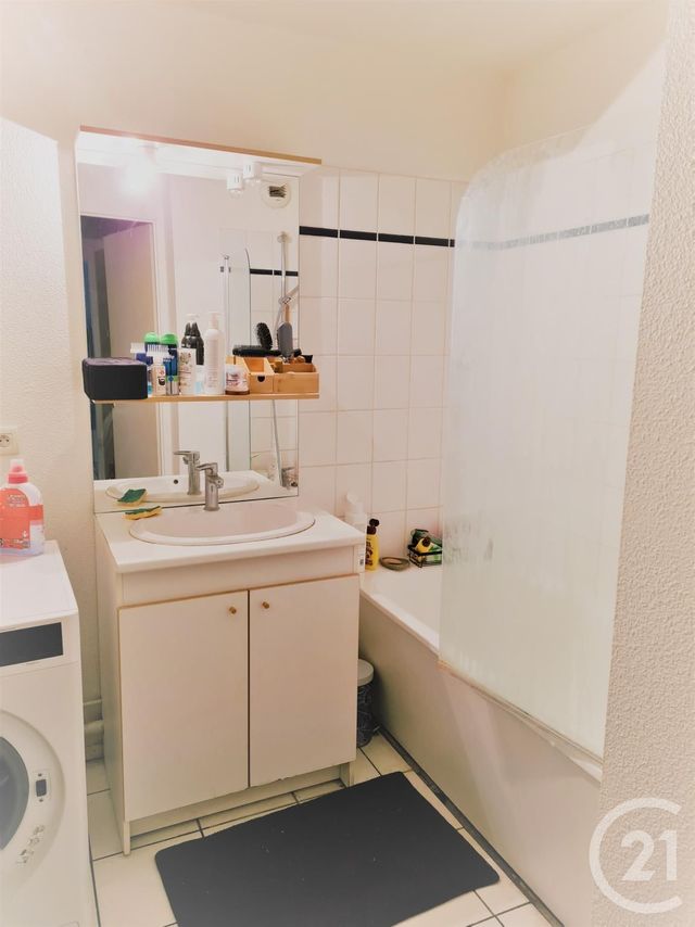 Afficher la photo en grand Appartement F2 à vendre - 2 pièces - 47.95 m2 - ROUEN - 76 - HAUTE-NORMANDIE - Century 21 Harmony