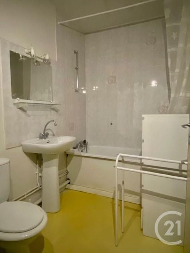 Afficher la photo en grand Appartement F2 à vendre - 2 pièces - 37.02 m2 - ROUEN - 76 - HAUTE-NORMANDIE - Century 21 Harmony