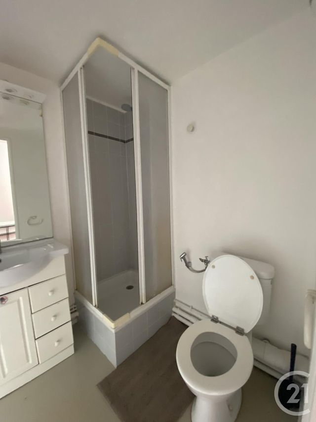 Afficher la photo en grand Appartement Duplex à louer - 2 pièces - 25.6 m2 - LE PETIT QUEVILLY - 76 - HAUTE-NORMANDIE - Century 21 Harmony