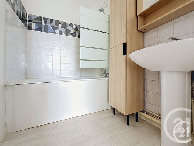 Appartement F2 à louer - 2 pièces - 70.0 m2 - ROUEN - 76 - HAUTE-NORMANDIE - Century 21 Harmony
