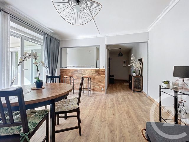 Afficher la photo en grand Appartement F3 à vendre - 3 pièces - 64.4 m2 - LE PETIT QUEVILLY - 76 - HAUTE-NORMANDIE - Century 21 Harmony