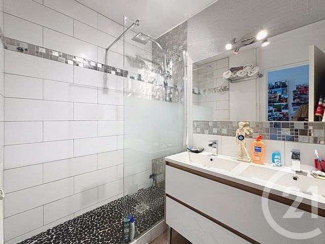 Appartement T4 à vendre - 4 pièces - 80.23 m2 - ROUEN - 76 - HAUTE-NORMANDIE - Century 21 Harmony