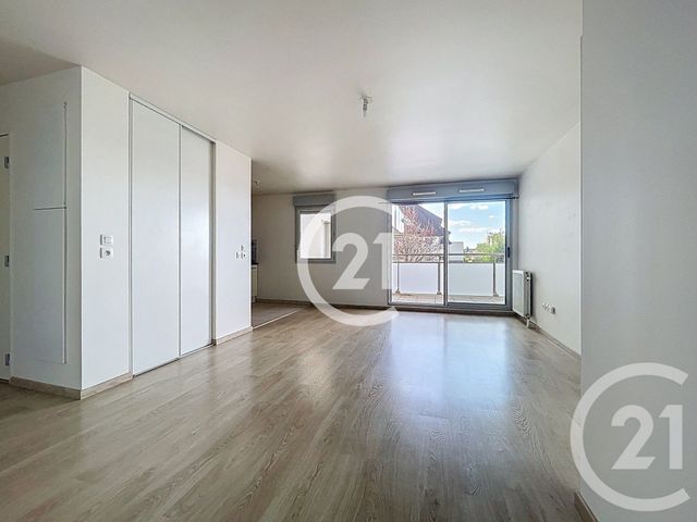 Appartement T3 à vendre - 3 pièces - 64.0 m2 - SOTTEVILLE LES ROUEN - 76 - HAUTE-NORMANDIE - Century 21 Harmony