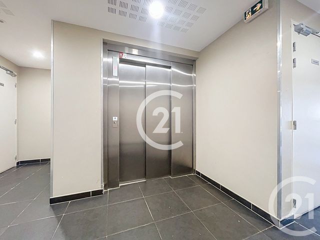 Appartement T3 à vendre - 3 pièces - 64.0 m2 - SOTTEVILLE LES ROUEN - 76 - HAUTE-NORMANDIE - Century 21 Harmony