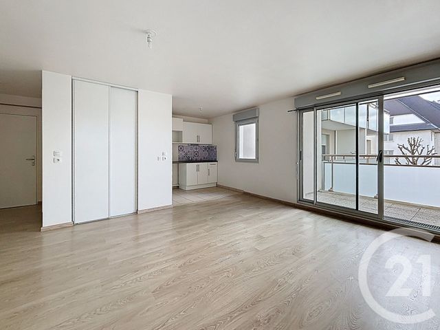 Appartement T3 à vendre - 3 pièces - 64.0 m2 - SOTTEVILLE LES ROUEN - 76 - HAUTE-NORMANDIE - Century 21 Harmony