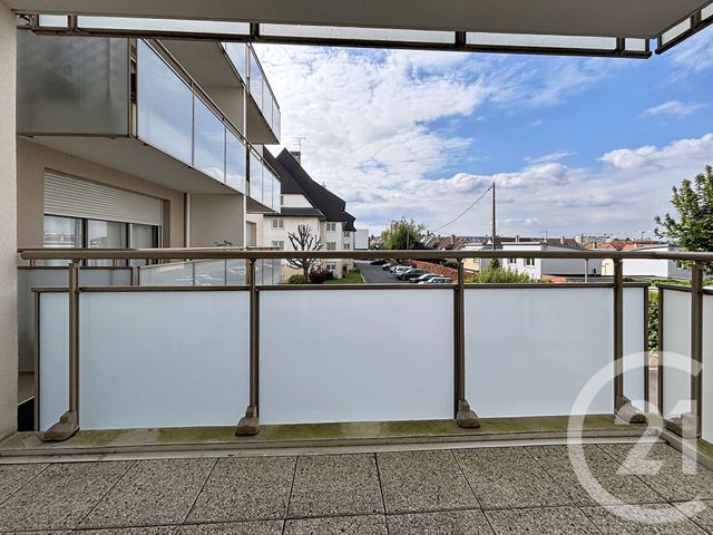 Appartement T3 à vendre - 3 pièces - 64.0 m2 - SOTTEVILLE LES ROUEN - 76 - HAUTE-NORMANDIE - Century 21 Harmony