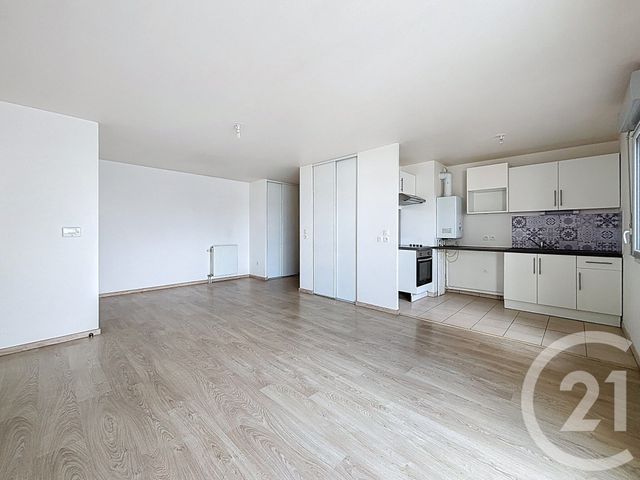 Appartement T3 à vendre - 3 pièces - 64.0 m2 - SOTTEVILLE LES ROUEN - 76 - HAUTE-NORMANDIE - Century 21 Harmony