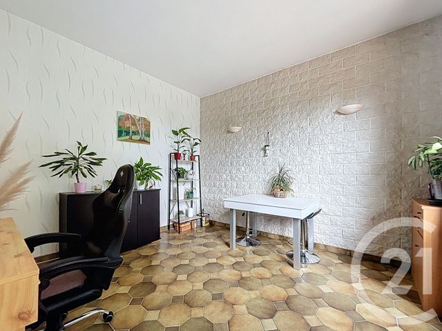 Afficher la photo en grand maison à vendre - 4 pièces - 85.0 m2 - ST ETIENNE DU ROUVRAY - 76 - HAUTE-NORMANDIE - Century 21 Harmony