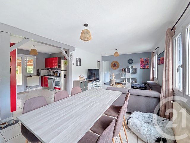 maison à vendre - 4 pièces - 64.0 m2 - ST ETIENNE DU ROUVRAY - 76 - HAUTE-NORMANDIE - Century 21 Harmony