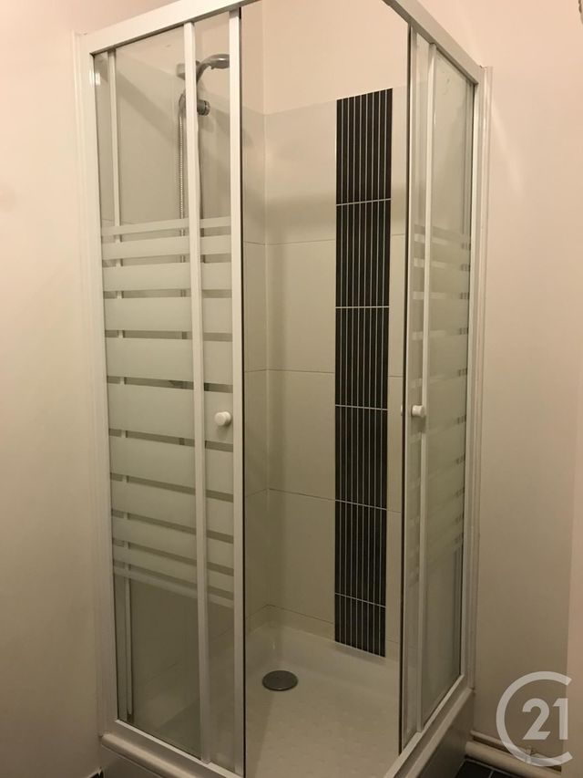 Appartement F1 à louer - 1 pièce - 22.0 m2 - FRANQUEVILLE ST PIERRE - 76 - HAUTE-NORMANDIE - Century 21 Harmony