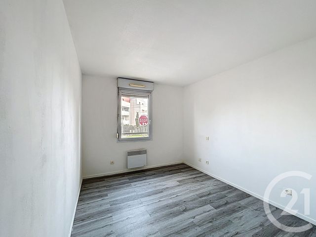 Afficher la photo en grand Appartement F3 à vendre - 3 pièces - 62.77 m2 - LE PETIT QUEVILLY - 76 - HAUTE-NORMANDIE - Century 21 Harmony