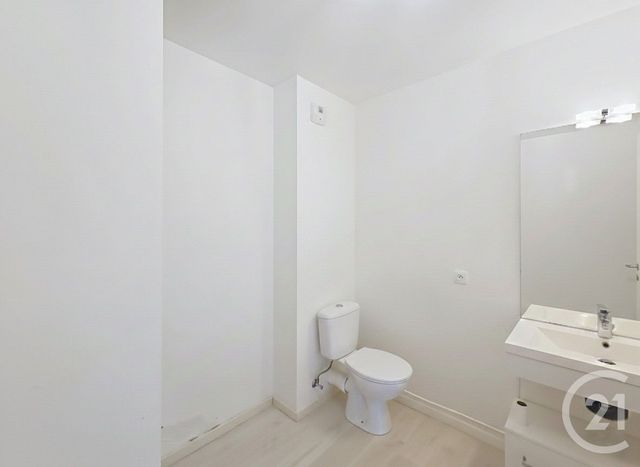 Appartement F2 à vendre - 2 pièces - 45.7 m2 - ST ETIENNE DU ROUVRAY - 76 - HAUTE-NORMANDIE - Century 21 Harmony