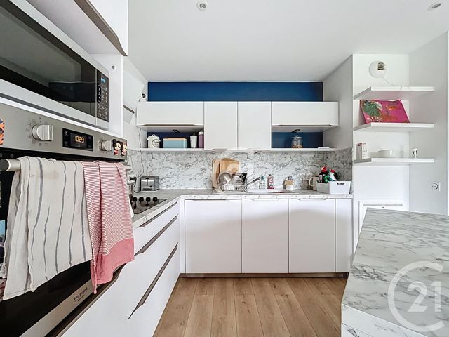 Afficher la photo en grand Appartement F3 à louer - 3 pièces - 57.56 m2 - LE PETIT QUEVILLY - 76 - HAUTE-NORMANDIE - Century 21 Harmony