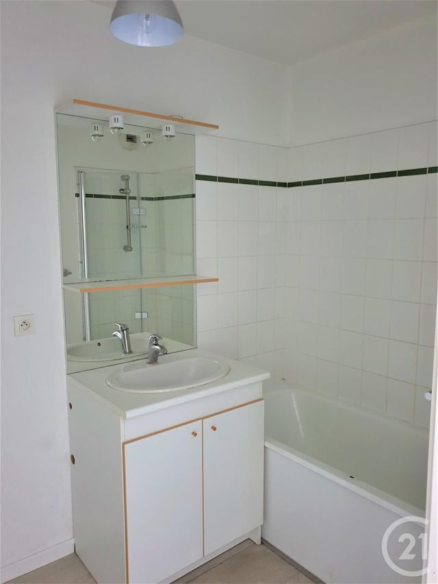 Appartement F3 à louer - 3 pièces - 63.0 m2 - ROUEN - 76 - HAUTE-NORMANDIE - Century 21 Harmony