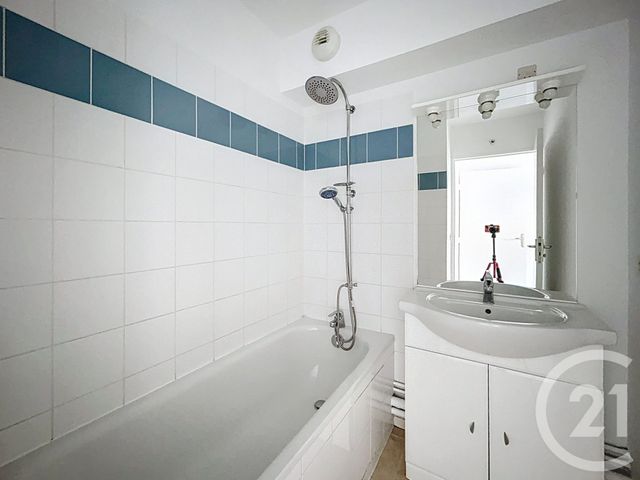 Appartement T2 à vendre - 2 pièces - 47.94 m2 - LE PETIT QUEVILLY - 76 - HAUTE-NORMANDIE - Century 21 Harmony