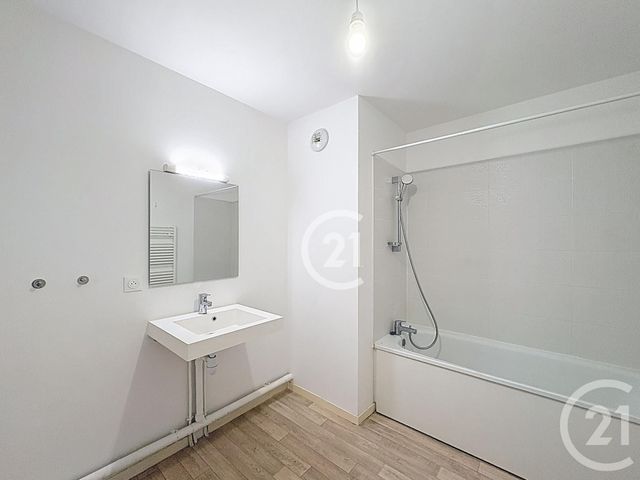 Appartement F3 à louer - 3 pièces - 80.0 m2 - ROUEN - 76 - HAUTE-NORMANDIE - Century 21 Harmony