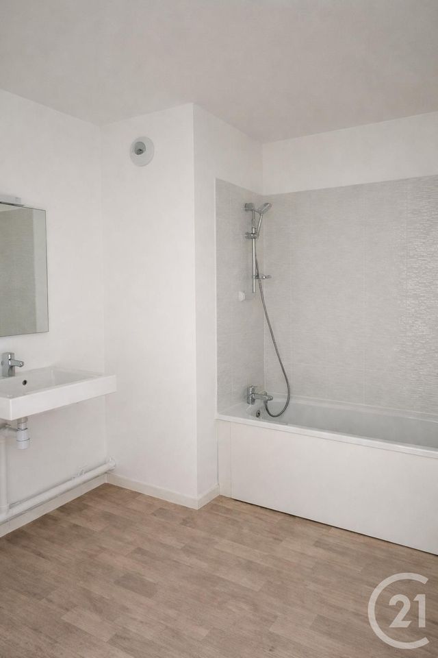 Appartement à louer - 3 pièces - 80.0 m2 - ROUEN - 76 - HAUTE-NORMANDIE - Century 21 Harmony