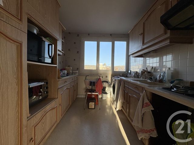 Appartement F3 à louer - 3 pièces - 67.97 m2 - SOTTEVILLE LES ROUEN - 76 - HAUTE-NORMANDIE - Century 21 Harmony