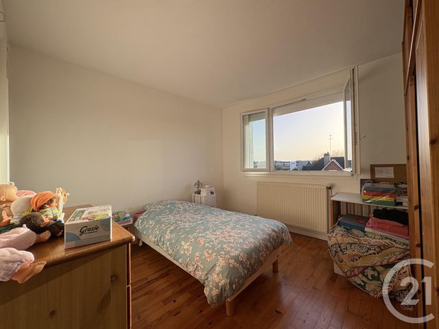 Appartement F3 à louer - 3 pièces - 67.97 m2 - SOTTEVILLE LES ROUEN - 76 - HAUTE-NORMANDIE - Century 21 Harmony