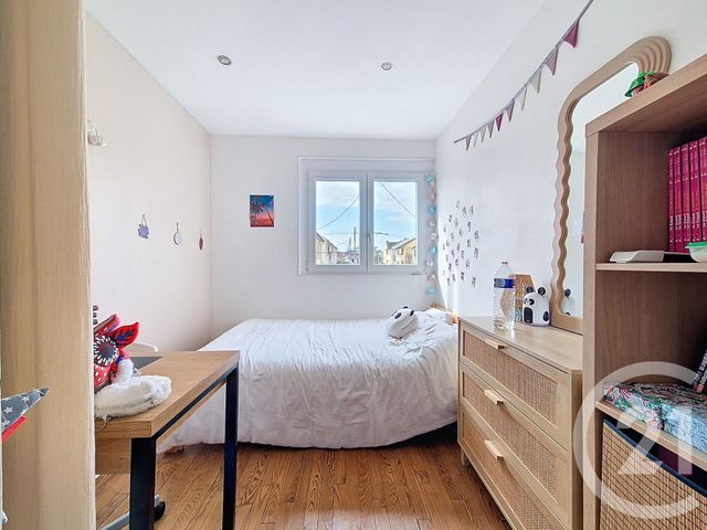 maison à vendre - 4 pièces - 79.59 m2 - ST ETIENNE DU ROUVRAY - 76 - HAUTE-NORMANDIE - Century 21 Harmony