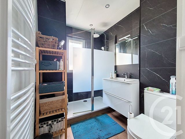 maison à vendre - 4 pièces - 79.59 m2 - ST ETIENNE DU ROUVRAY - 76 - HAUTE-NORMANDIE - Century 21 Harmony