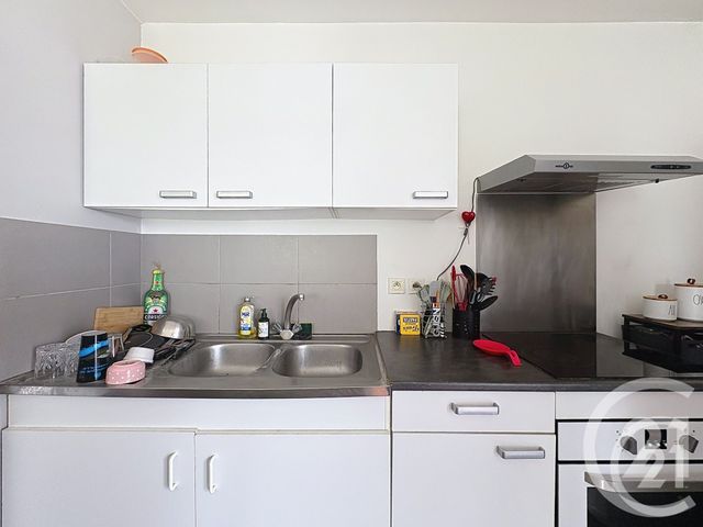Appartement F2 à louer - 2 pièces - 41.9 m2 - ST ETIENNE DU ROUVRAY - 76 - HAUTE-NORMANDIE - Century 21 Harmony