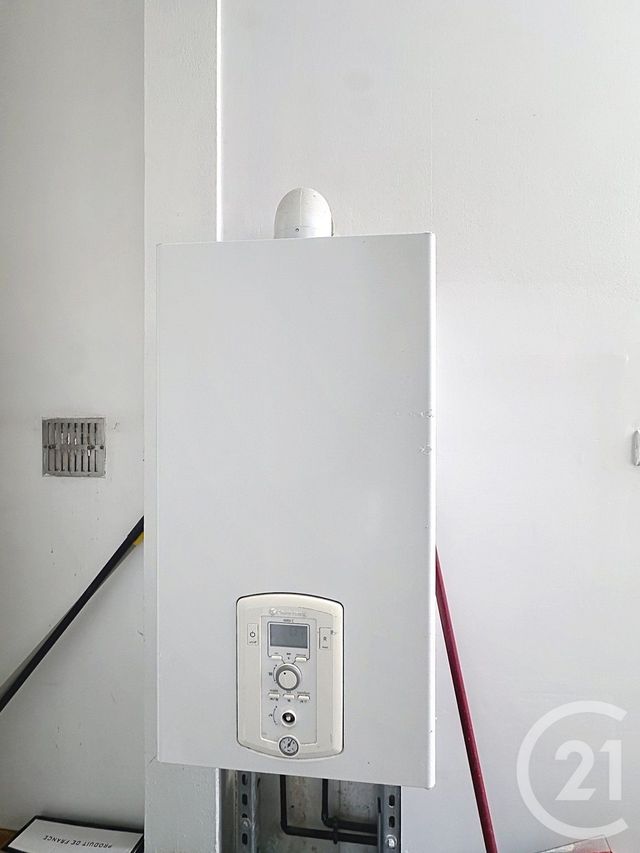 Appartement à vendre - 3 pièces - 56.0 m2 - SOTTEVILLE LES ROUEN - 76 - HAUTE-NORMANDIE - Century 21 Harmony