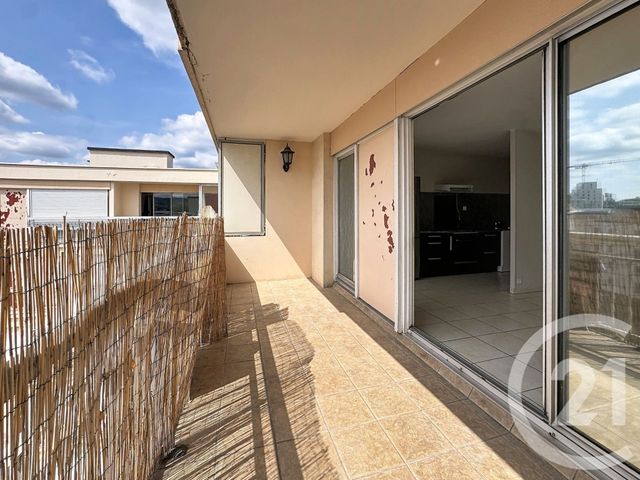 Appartement à vendre - 4 pièces - 73.74 m2 - LE PETIT QUEVILLY - 76 - HAUTE-NORMANDIE - Century 21 Harmony