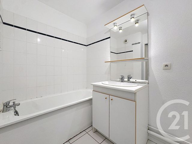 Appartement T3 à vendre - 3 pièces - 55.46 m2 - ROUEN - 76 - HAUTE-NORMANDIE - Century 21 Harmony