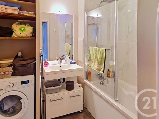 Appartement F4 à vendre - 4 pièces - 70.0 m2 - ST ETIENNE DU ROUVRAY - 76 - HAUTE-NORMANDIE - Century 21 Harmony