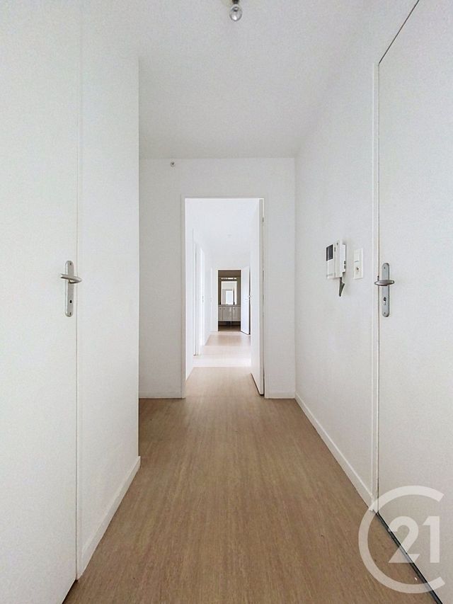 Appartement F4 à louer - 4 pièces - 75.72 m2 - MONT ST AIGNAN - 76 - HAUTE-NORMANDIE - Century 21 Harmony