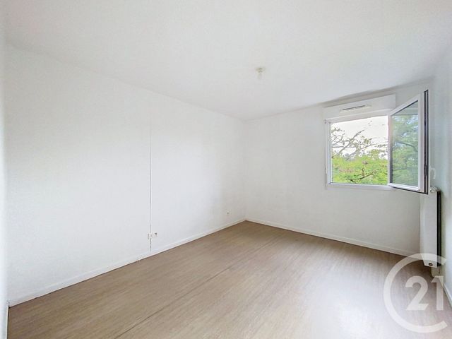 Appartement F4 à louer - 4 pièces - 75.72 m2 - MONT ST AIGNAN - 76 - HAUTE-NORMANDIE - Century 21 Harmony