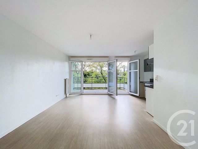 Appartement F4 à louer - 4 pièces - 75.72 m2 - MONT ST AIGNAN - 76 - HAUTE-NORMANDIE - Century 21 Harmony